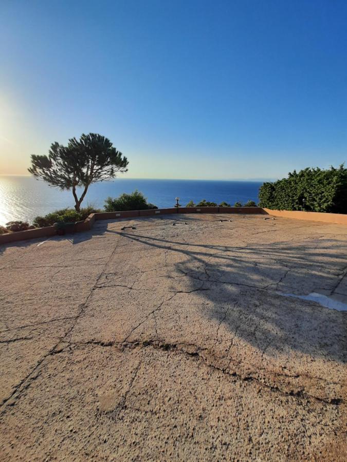Villino Vista Mare Apartamento Costa Paradiso Exterior foto